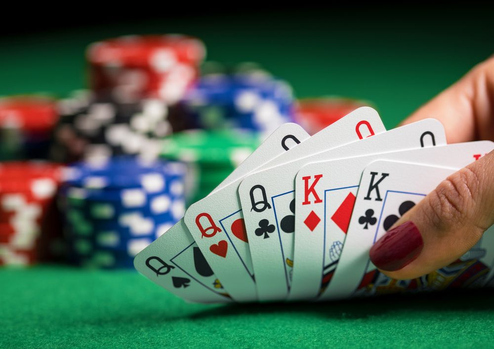 Why Life is Poker, Not Chess — Principles Personal Finance